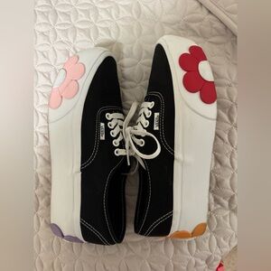 Used: Platform Vans Classic Black with White Laces. floral design. Size: 9 Women